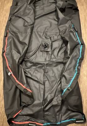 38247-14 Dowco Marine E22q Pontoon Cover Black