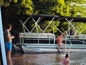 44385-30 Dowco G3 Suncatcher Pontoon Boat Front Bimini Top With Boot