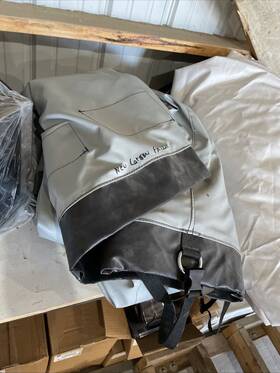 Fx2020 Enduro Custom Boat Cover. 2016 - 2022 Larson