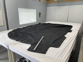685115r-14n Larson Lsr 2100 2013 Walk Thru Cockpit Cover Black Marine Boat