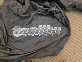 Djbc33 Malibu Boats Boat Cover - Oem Support Poles Black