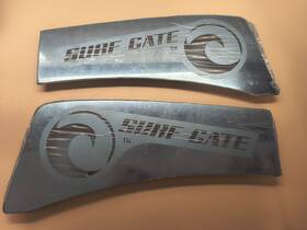 R-2504p Malibu Boats S Surf Gate Dress Up Plate Pair