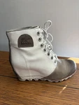 Sorel 1964 Premium Pdx Canvas Leather Size 8 Sea Salt Cream Camel Wedge Boots. Fixed Price $59.99.